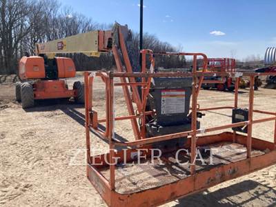 JLG 860SJ Boom Lift