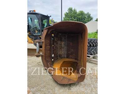 RAVELING TB LINK EXCAVATOR BUCKET FLAT BOTTOM ROUND CORNER 48" Bucket