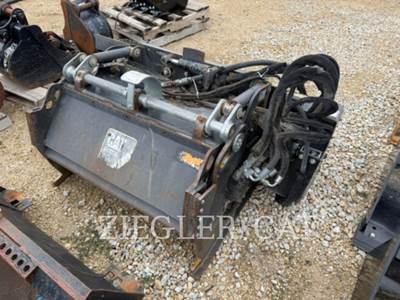 Caterpillar PC310B Track Cold Planer