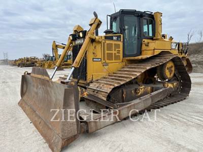 Caterpillar D6T Dozer