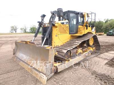 Caterpillar D6T Dozer