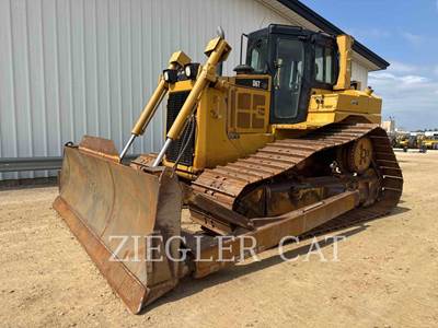 Caterpillar D6T Dozer