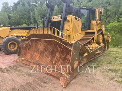 Caterpillar D8T Dozer