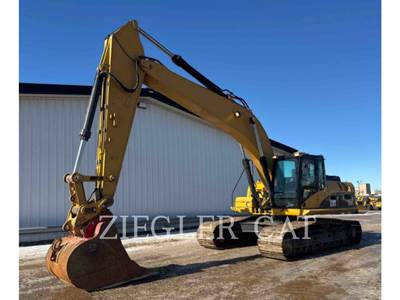 Caterpillar 325D Excavator