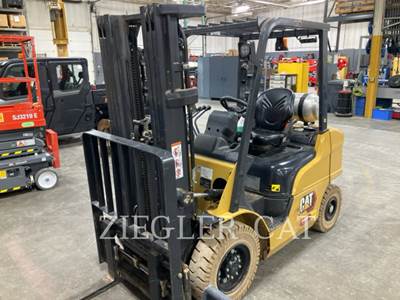 Caterpillar GP25N Forklift