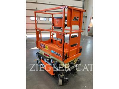 JLG ES1330L Scissor Lift