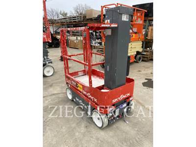 Skyjack SJ12 Scissor Lift