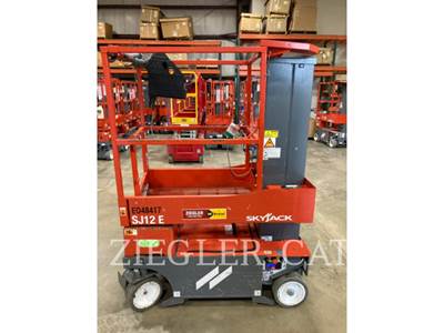 Skyjack SJ12 Scissor Lift