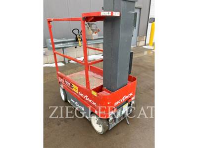 Skyjack SJ12 Scissor Lift