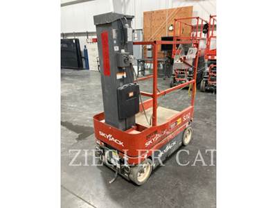 Skyjack SJ12 Scissor Lift
