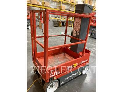 Skyjack SJ16 Scissor Lift