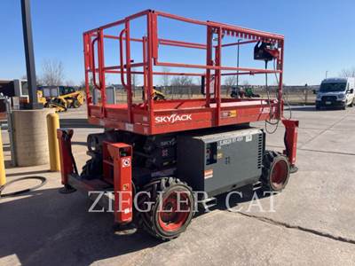 Skyjack SJ6826RT Scissor Lift