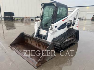 Bobcat T770 Compact Track Loader