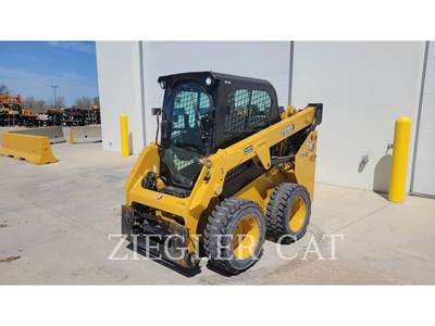 Caterpillar 232D3 Mini Skid Steer