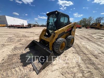 Caterpillar 236D3 Mini Skid Steer