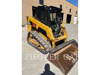 Caterpillar 239D Compact Track Loader