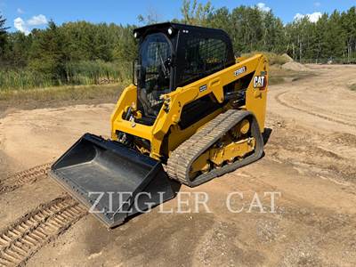 Caterpillar 239D3 Compact Track Loader