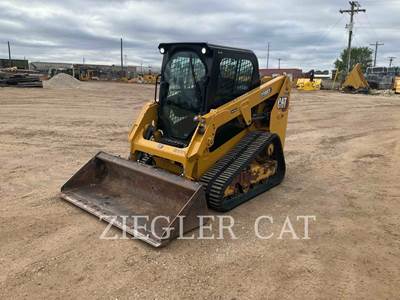 Caterpillar 239D3 Compact Track Loader