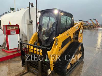 Caterpillar 239D3 Compact Track Loader