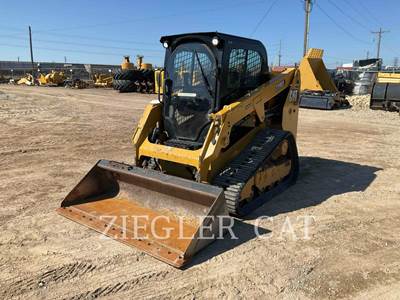 Caterpillar 239D3 Compact Track Loader