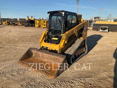 Caterpillar 239D3 Compact Track Loader