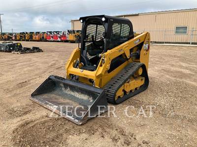 Caterpillar 239D3 Compact Track Loader