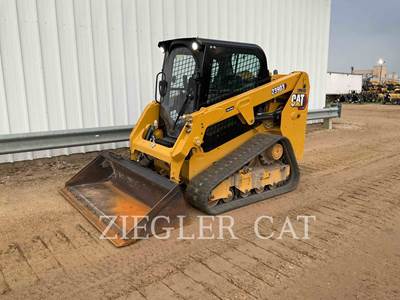 Caterpillar 239D3 Compact Track Loader