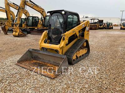 Caterpillar 239D3 Compact Track Loader