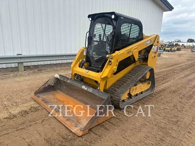 Caterpillar 239D3 Compact Track Loader