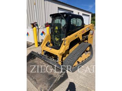Caterpillar 239D3 Compact Track Loader