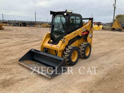 Caterpillar 242D3 Track Skid Steer