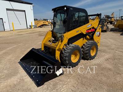 Caterpillar 242D3 Mini Skid Steer