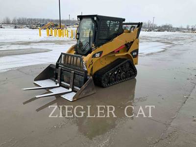 Caterpillar 257B3 Compact Track Loader