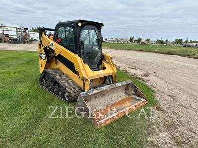 Caterpillar 257D Compact Track Loader