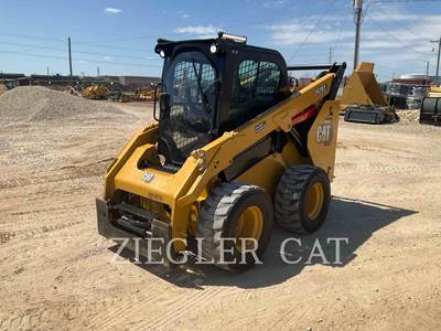 Caterpillar 262D3 Mini Skid Steer