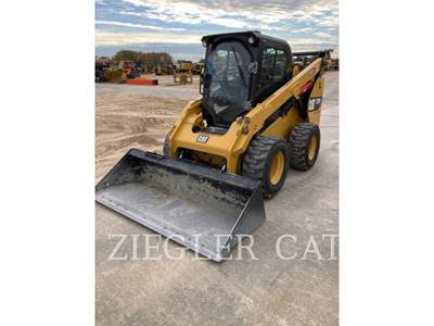 Caterpillar 272D2 Skid Steer