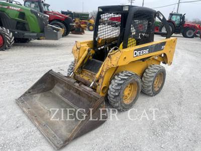 John Deere 317 Mini Skid Steer