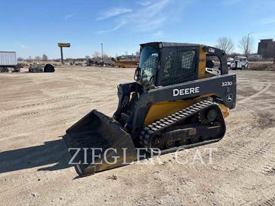 John Deere 323D Track Skid Steer