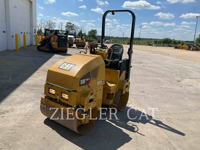 Caterpillar CB1.8 Smooth Drum Roller Compactor