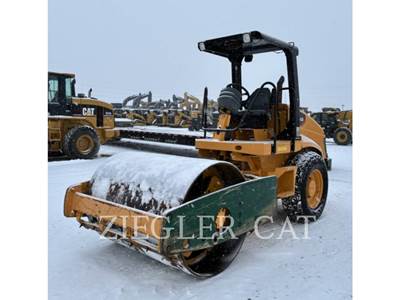 Caterpillar CS433E Smooth Drum Roller Compactor