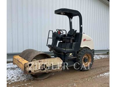 Volvo SD45 Smooth Drum Roller Compactor