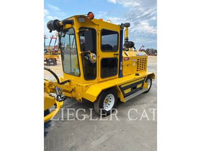 Superior SM74C Sweeper