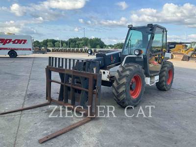 Bobcat V723 Telehandler