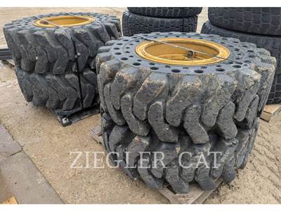 Caterpillar 17.5R25 MCLAREN FLEX/SOLID TIRES ON WOLD RIMS Tire