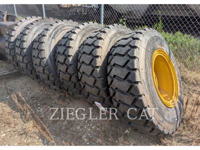 MG AWD SET OF RIMS AND TIRES 17.5 Tire