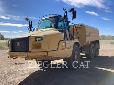 Caterpillar 725CWT Water Truck