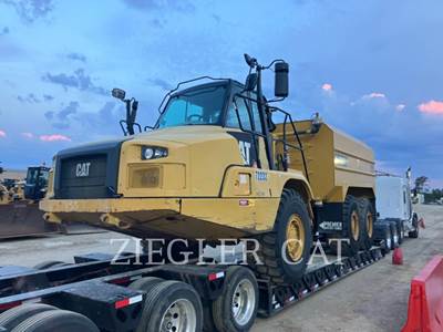 Caterpillar 725CWT Water Truck