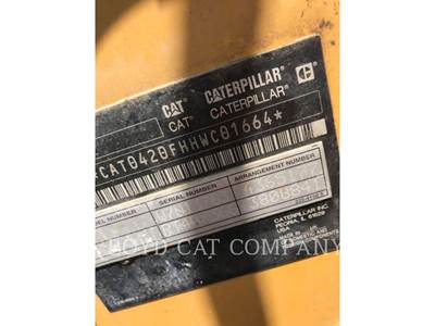 Caterpillar 420F2 ST Backhoe