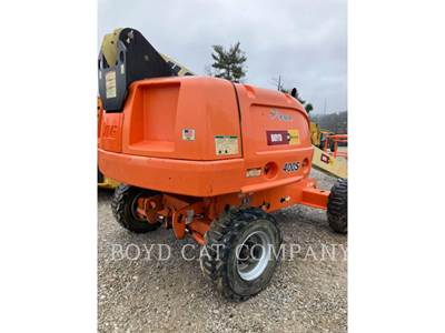 JLG 400S Boom Lift