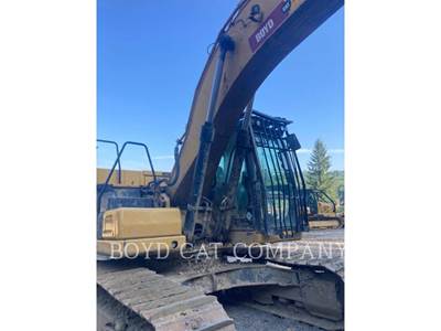 Caterpillar 323 Excavator